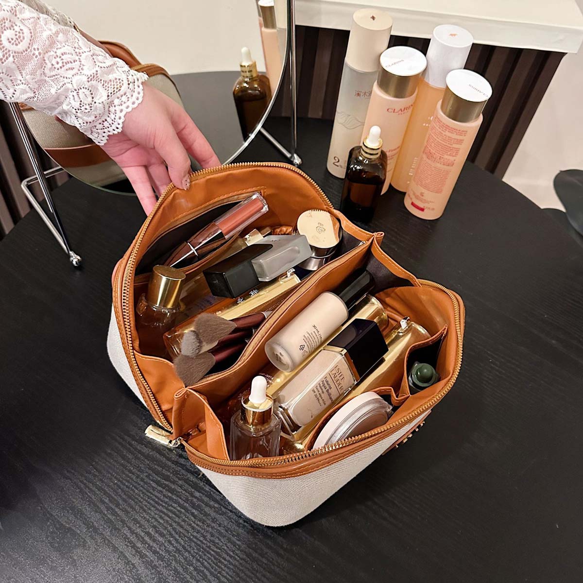 Retro light luxury simple canv - Luxury Skincare & Spa Photos recension och pris